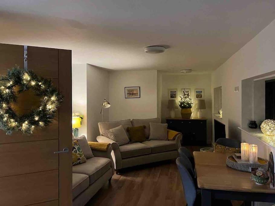 No5 At 53 - 2 Bed Apartment In Leek, Staffs Peak District Kültér fotó
